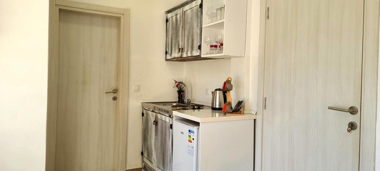 Riviera Inn Apartments Ulcinj Exterior photo
